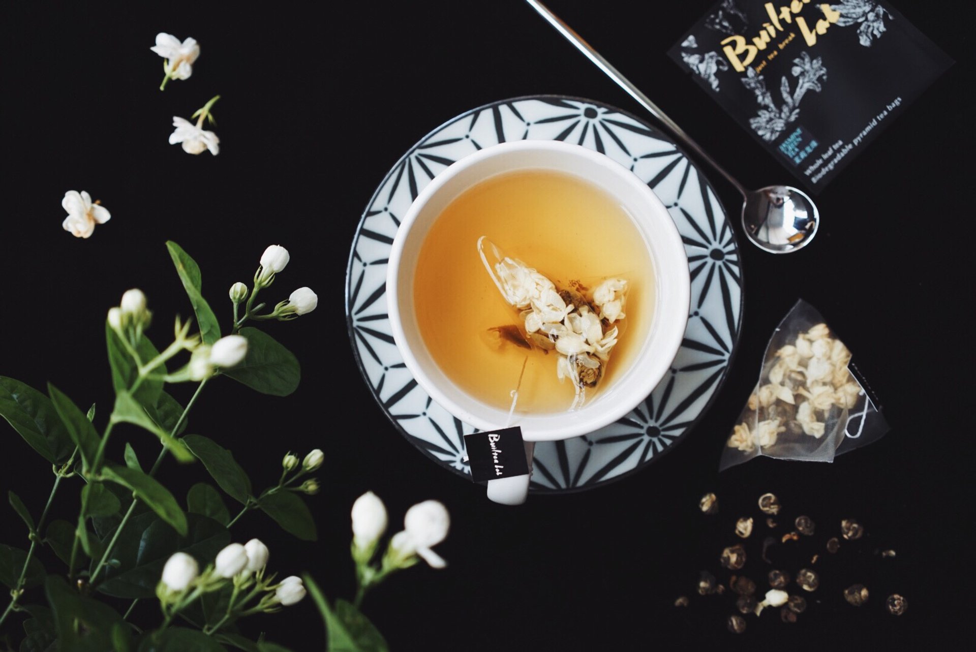 Chá de jasmim e colheita