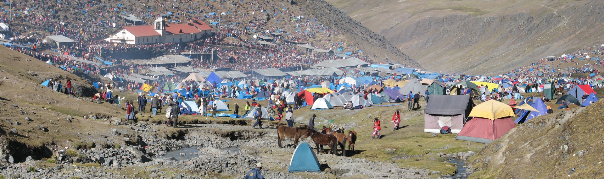 Qoyllur Rit'i or Star Snow Festival