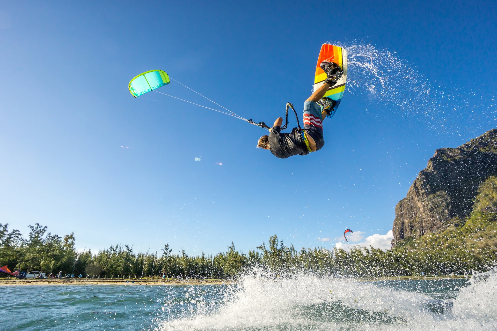 Kitesurfing