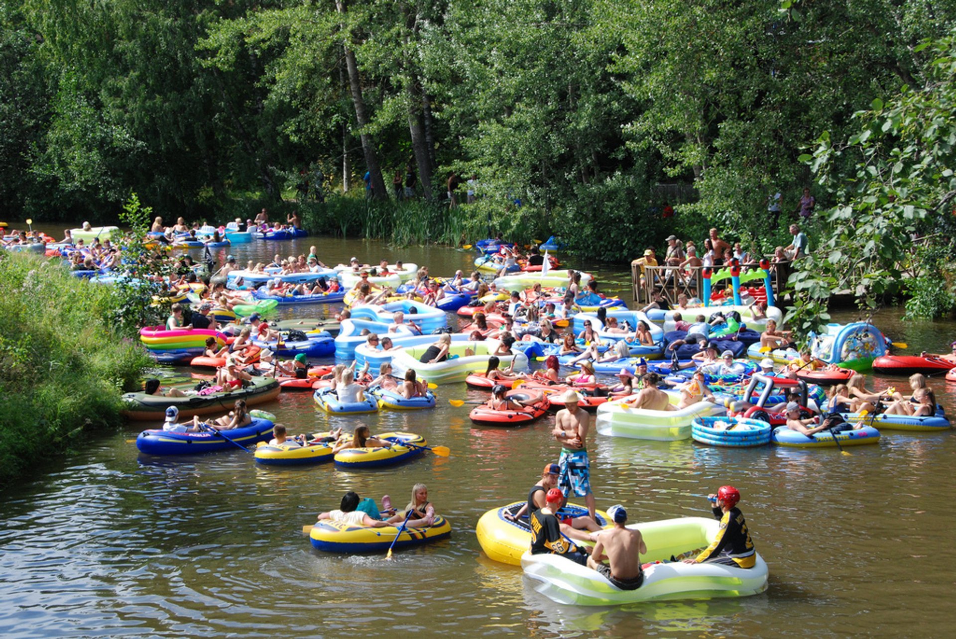 Kaljakellunta or Beer Floating