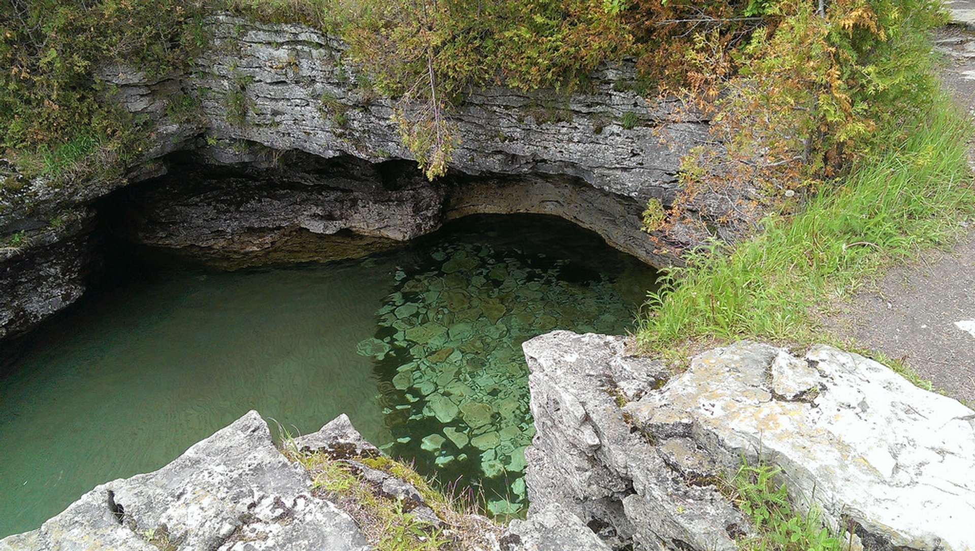 Cave Point County Park