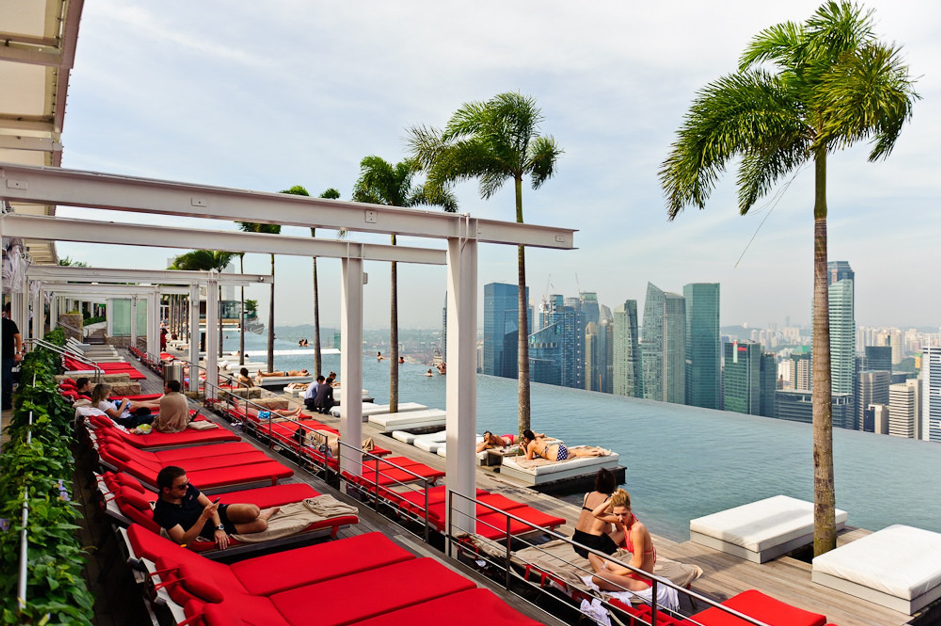 MBS® Skypark: Infinity Pool, Bars & Restaurants - Visit Singapore