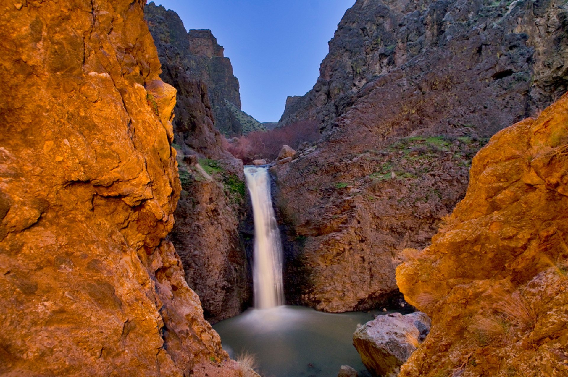 Jump Creek Falls