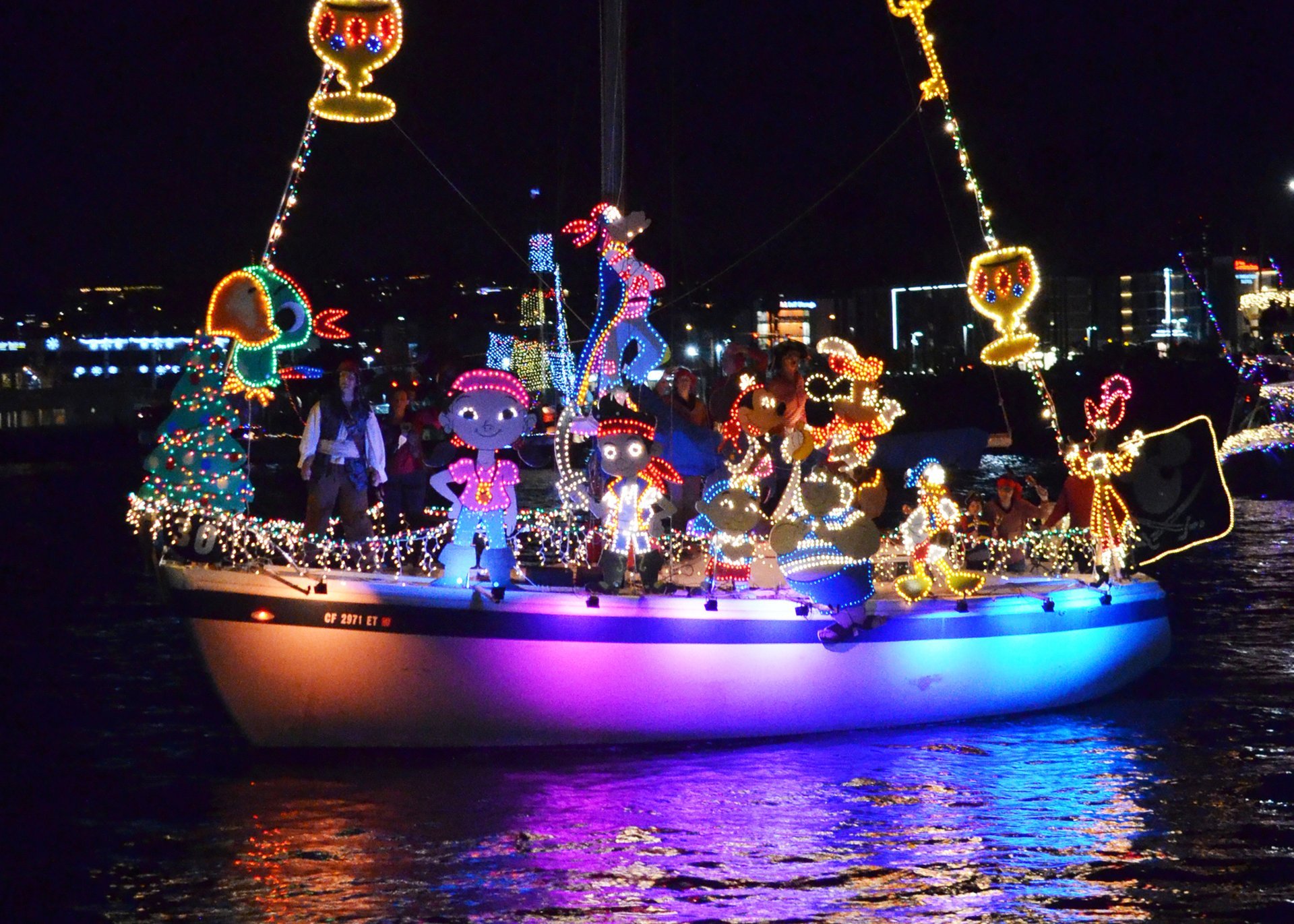 San Diego Bay Parade of Lights & Other Holiday Lights 20222023 Dates