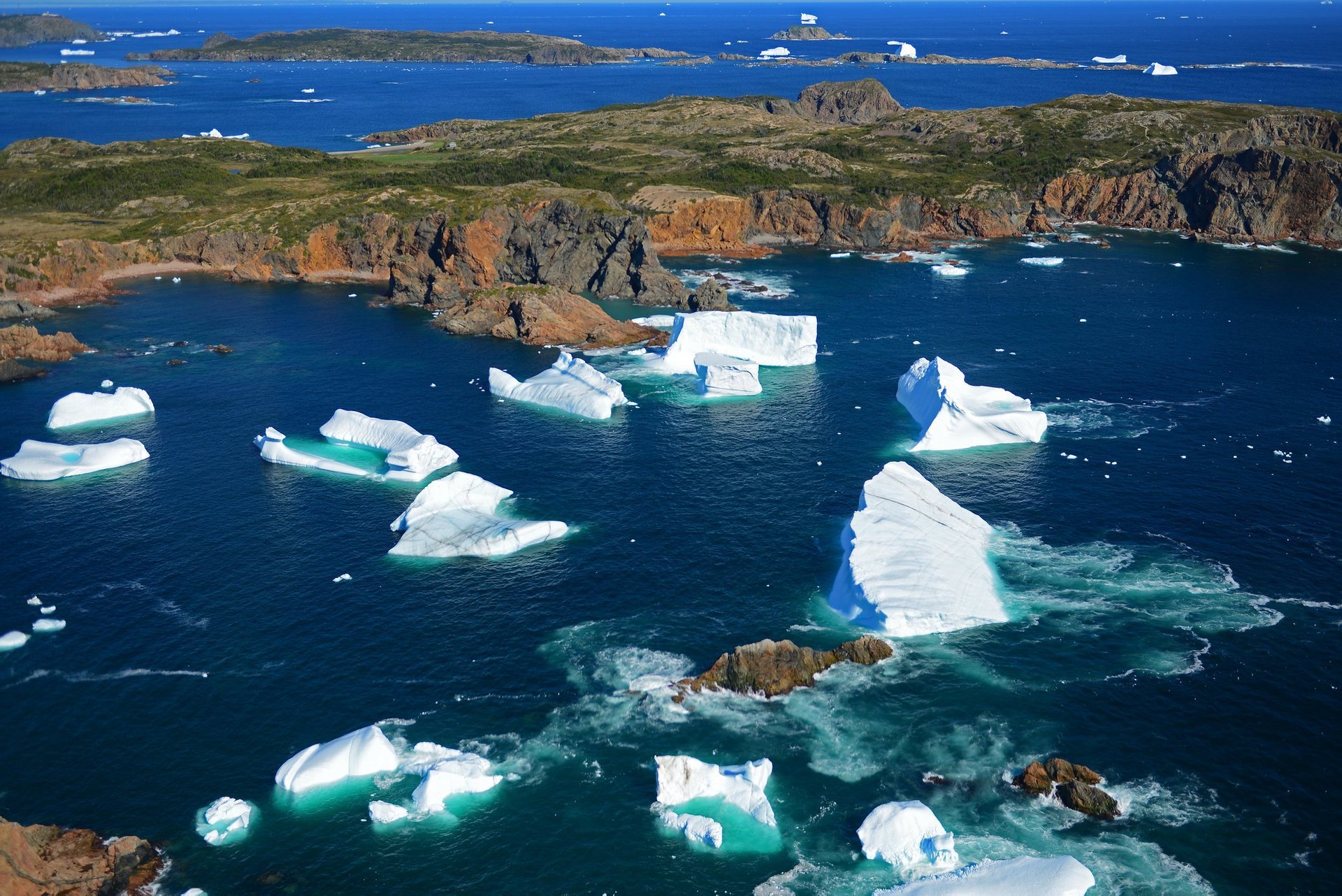 Best Time To See Iceberg Alley In Newfoundland And La Vrogue Co   Newfoundland Labrador Iceberg Alley 