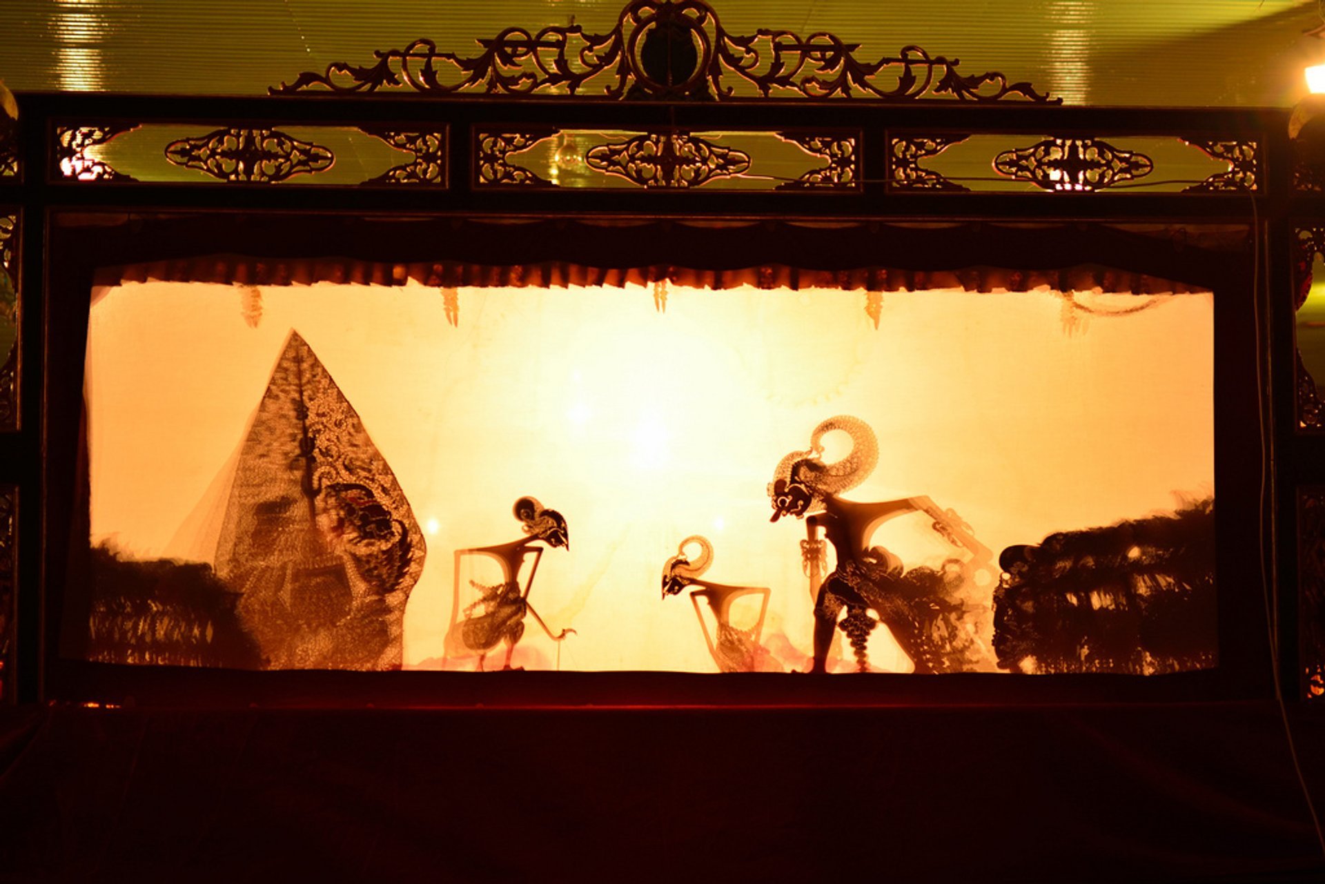 Wayang Kulit Teatro delle ombre