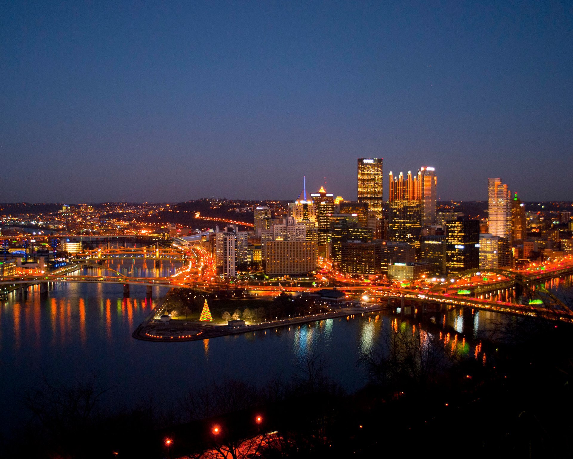 Christmas Lights in Pittsburgh 2021, Pittsburgh, PA Dates