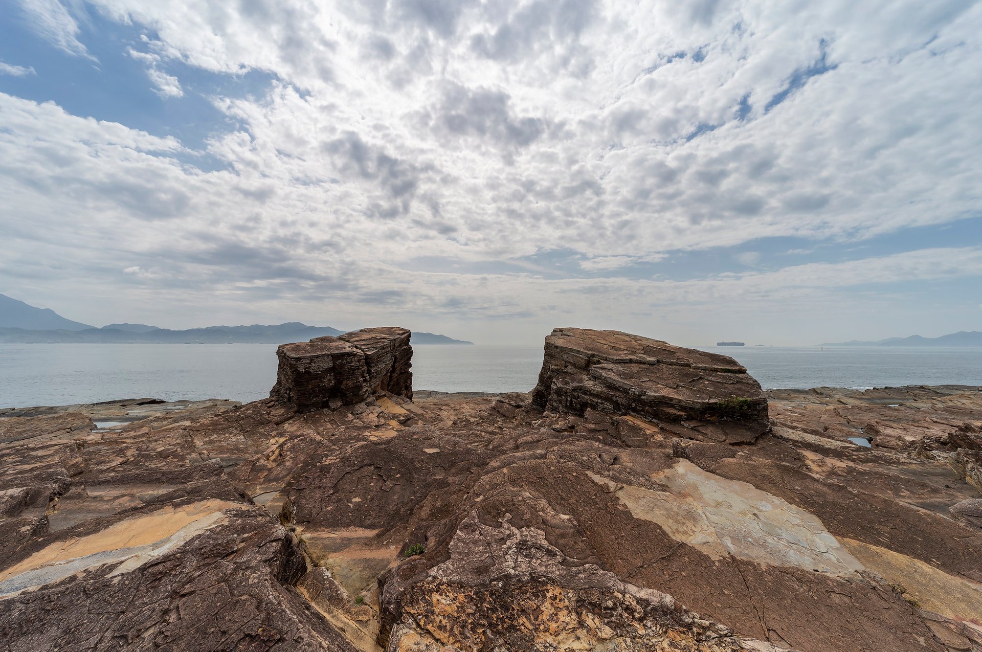 6 Beautiful Hong Kong Outlying Islands To Enjoy Island Hopping ...