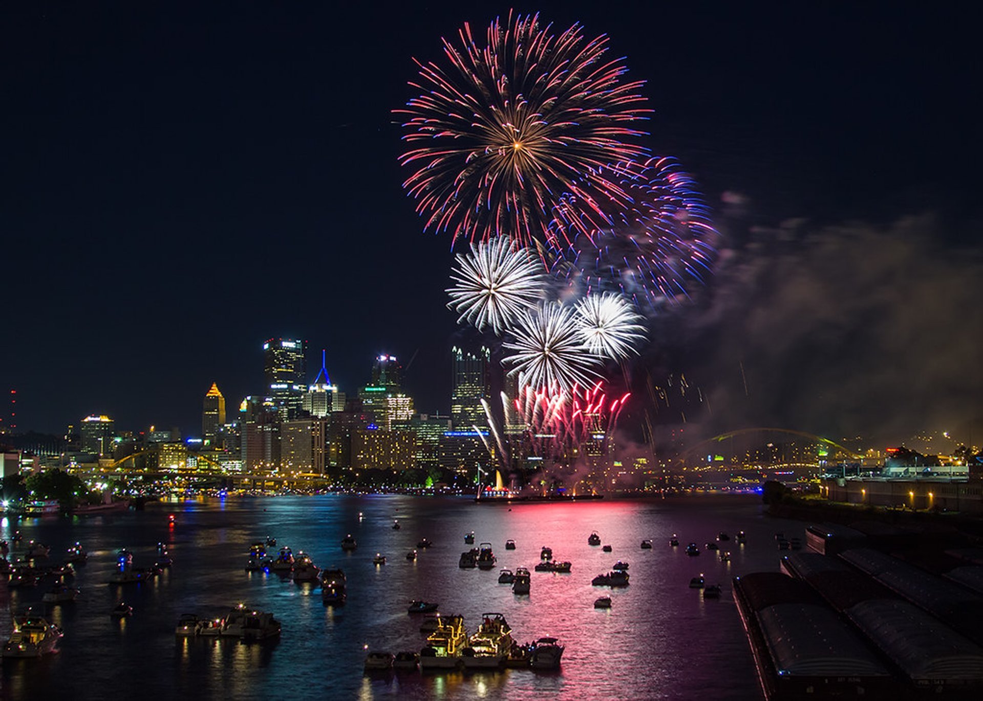 Fuegos artificiales y eventos del 4 de julio en Pittsburgh