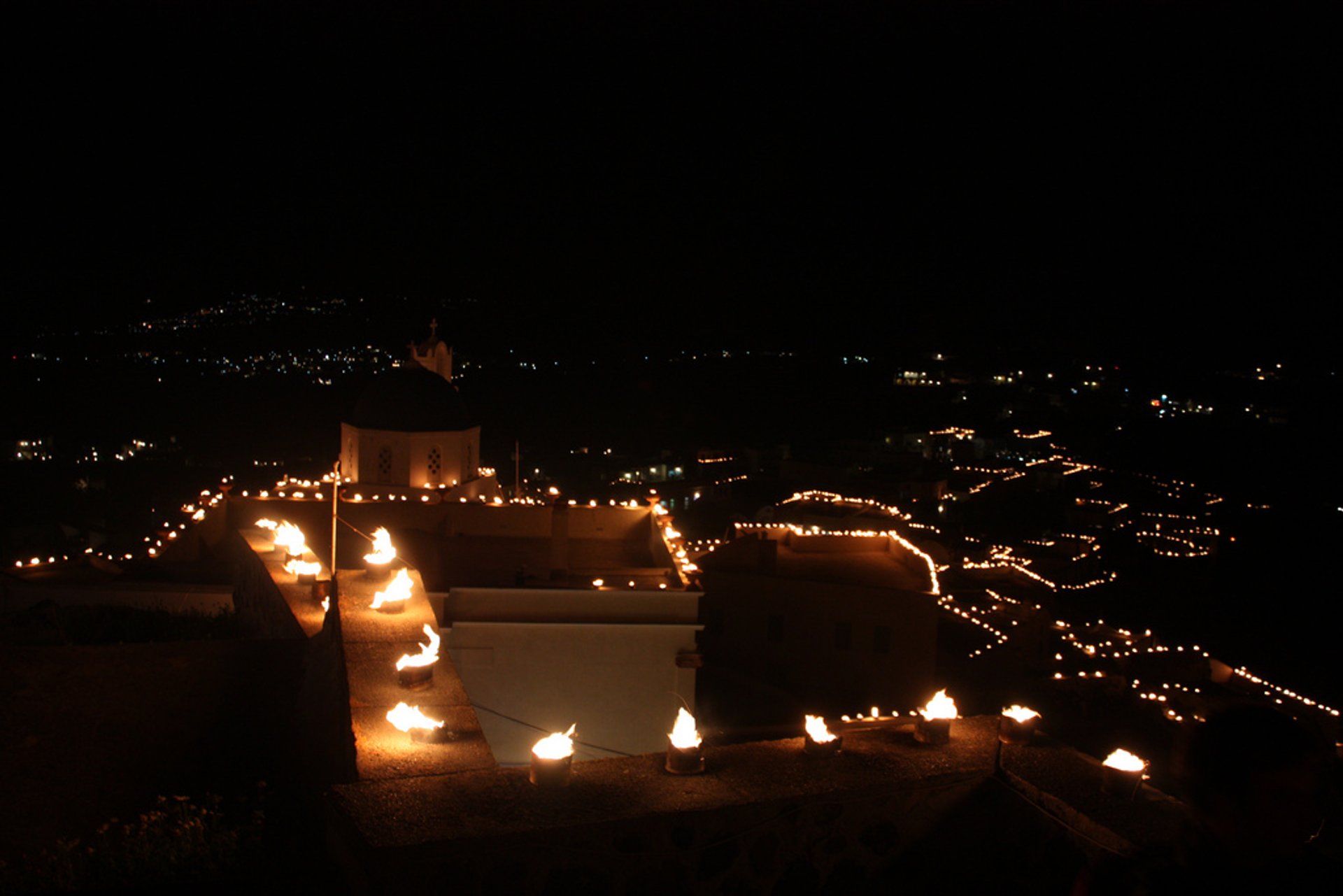 Greek Orthodox Easter & Holy Week 2024 in Santorini Dates