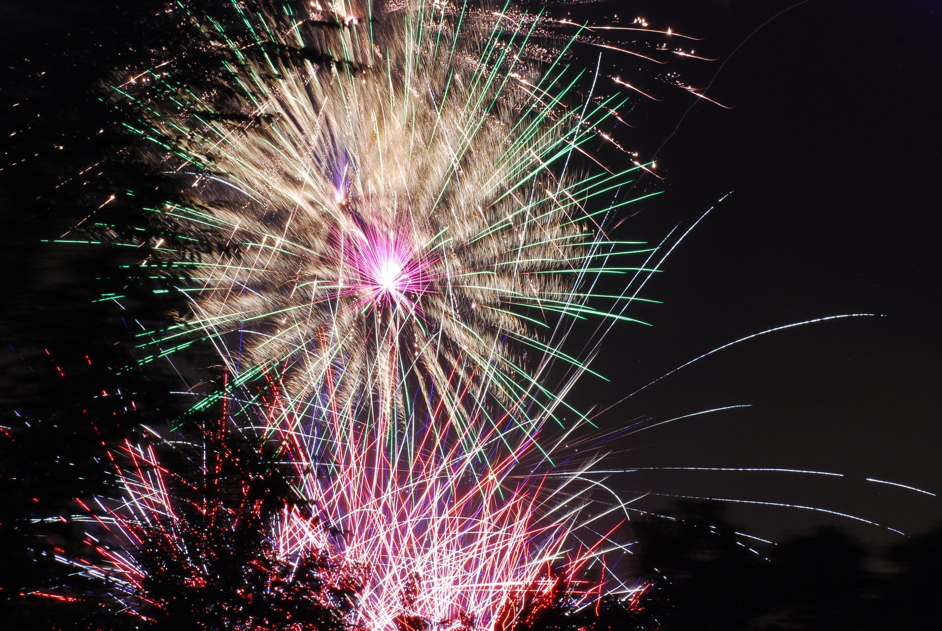 Fireworks at the Sugarhouse Park in Salt Lake City 2020