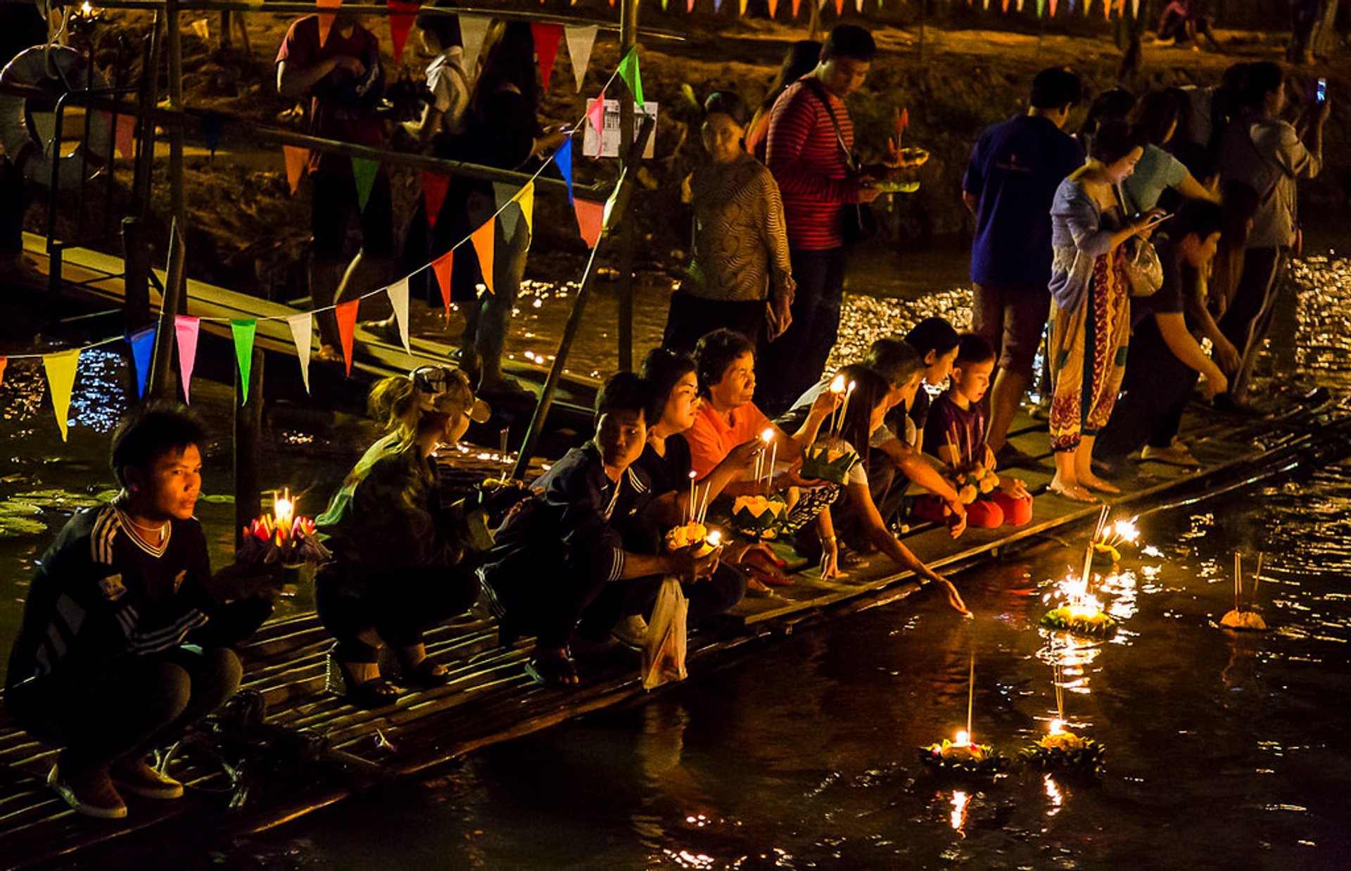 Loi Krathong торжества в Чианг-Маай 2020