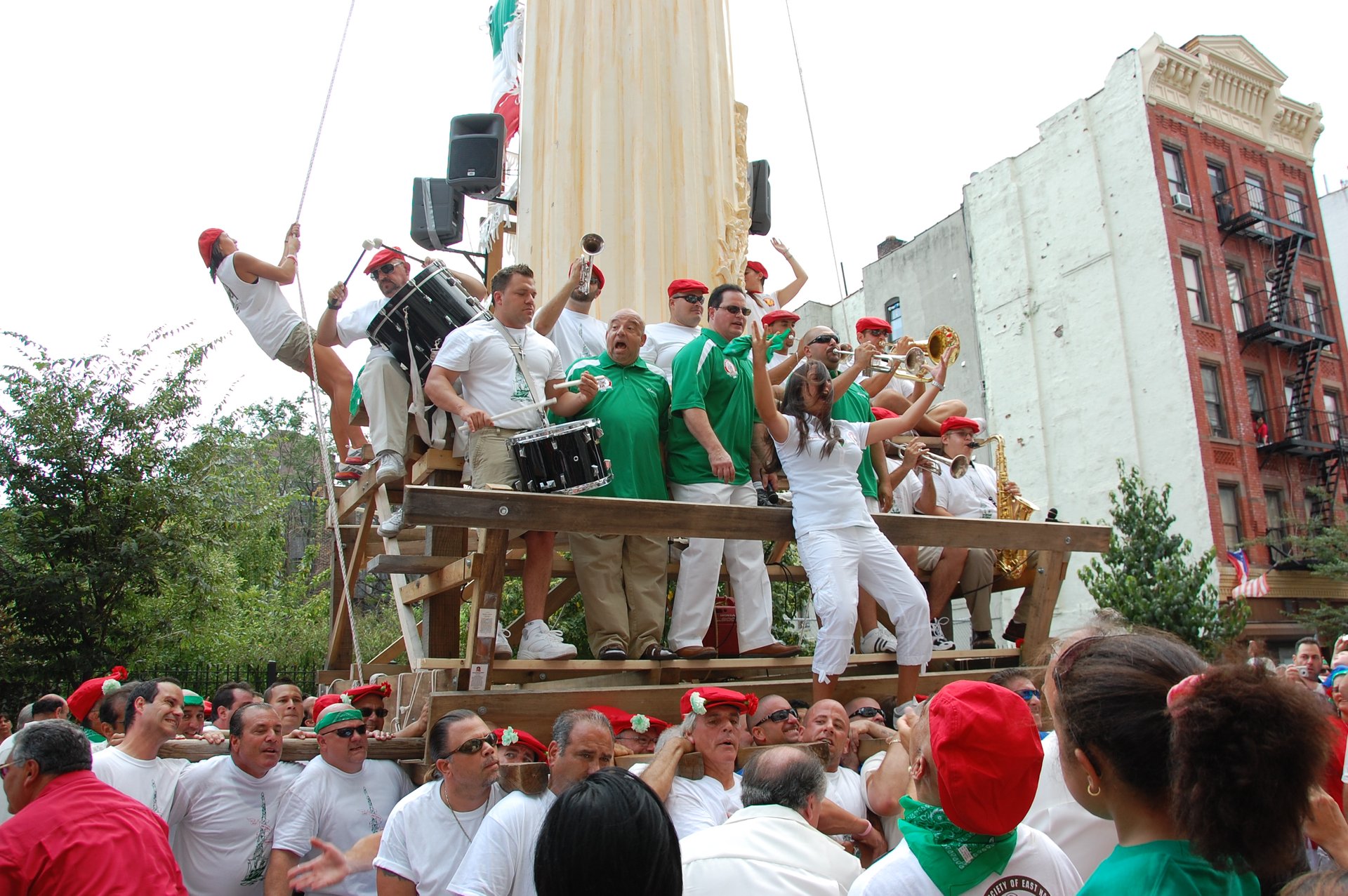 Fête du Giglio de East Harlem