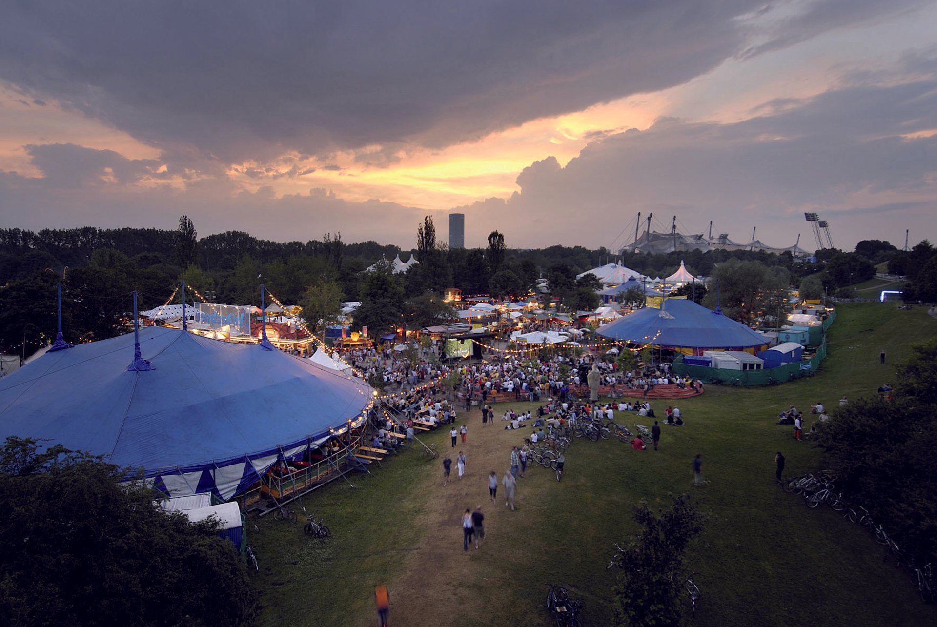 Tollwood Summer Festival (Tollwood Sommerfestival) 