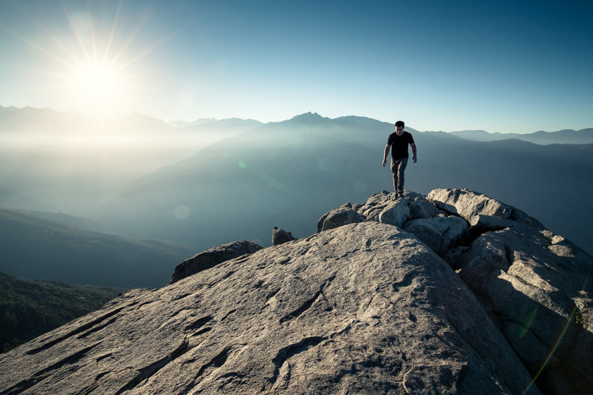 Best time for Moro Rock Hike in California 2024 - Best Season