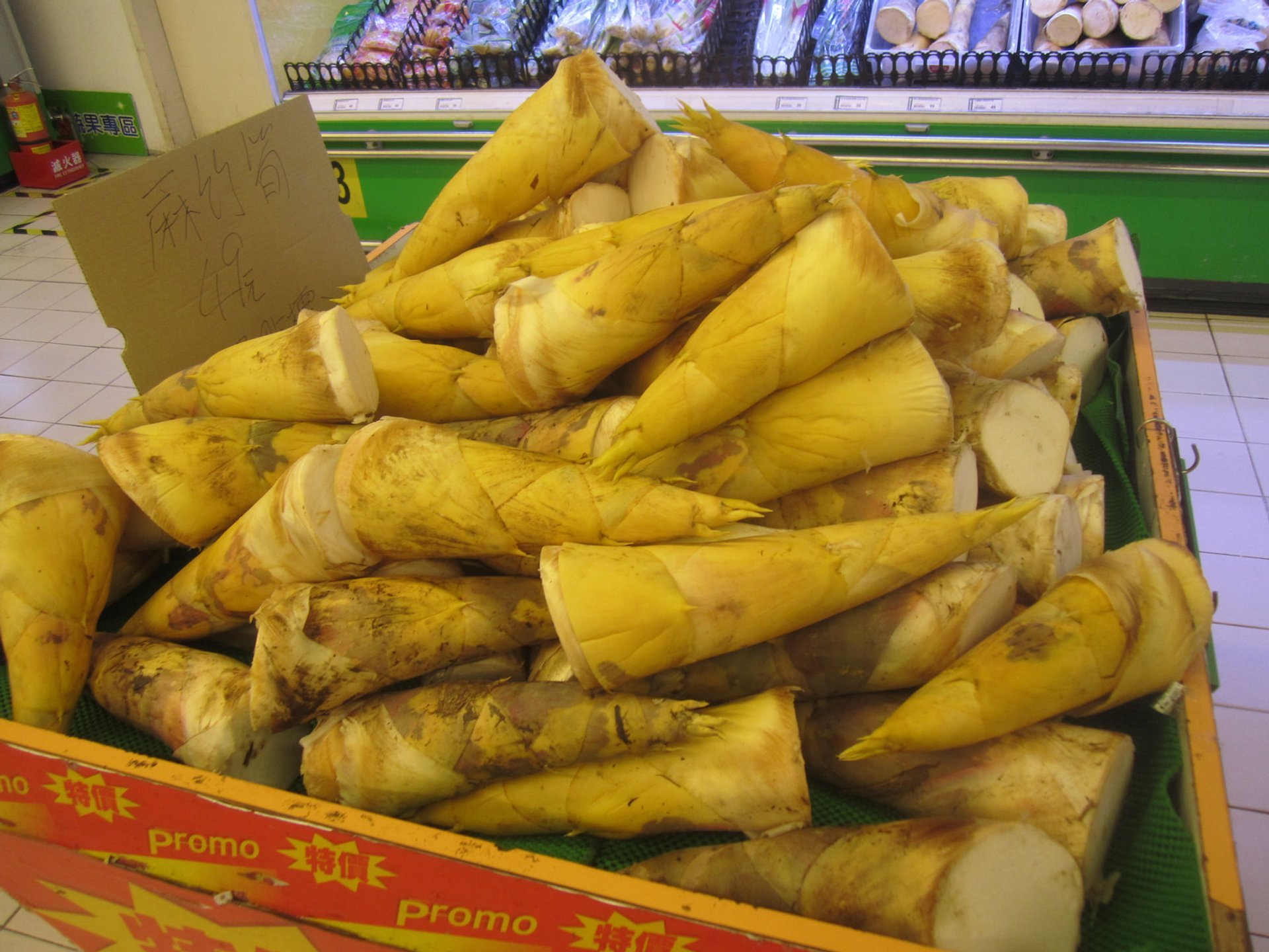 La cosecha de Platos de Taro y brotes de bambú