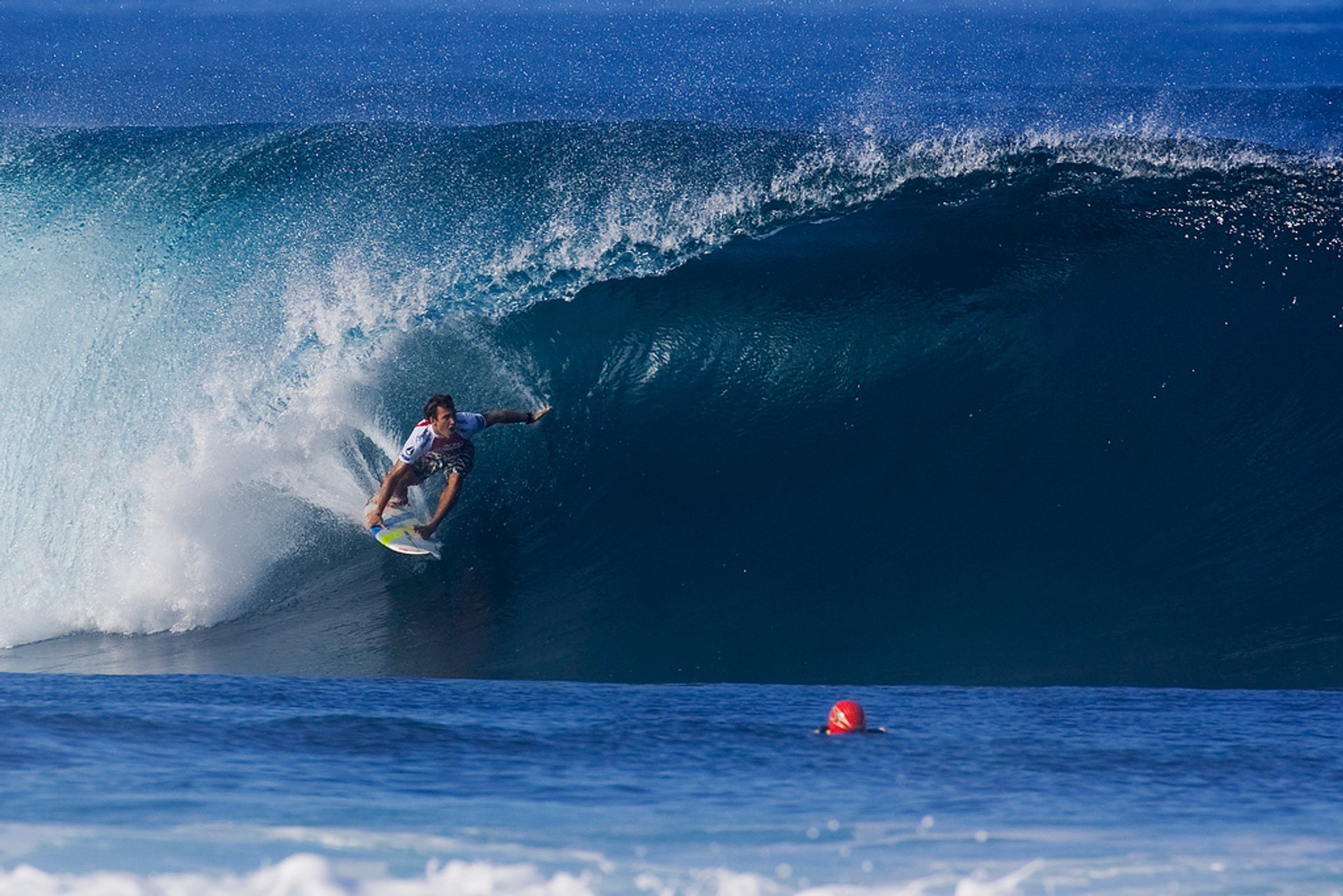 Arriba 67+ imagen vans surf competition hawaii