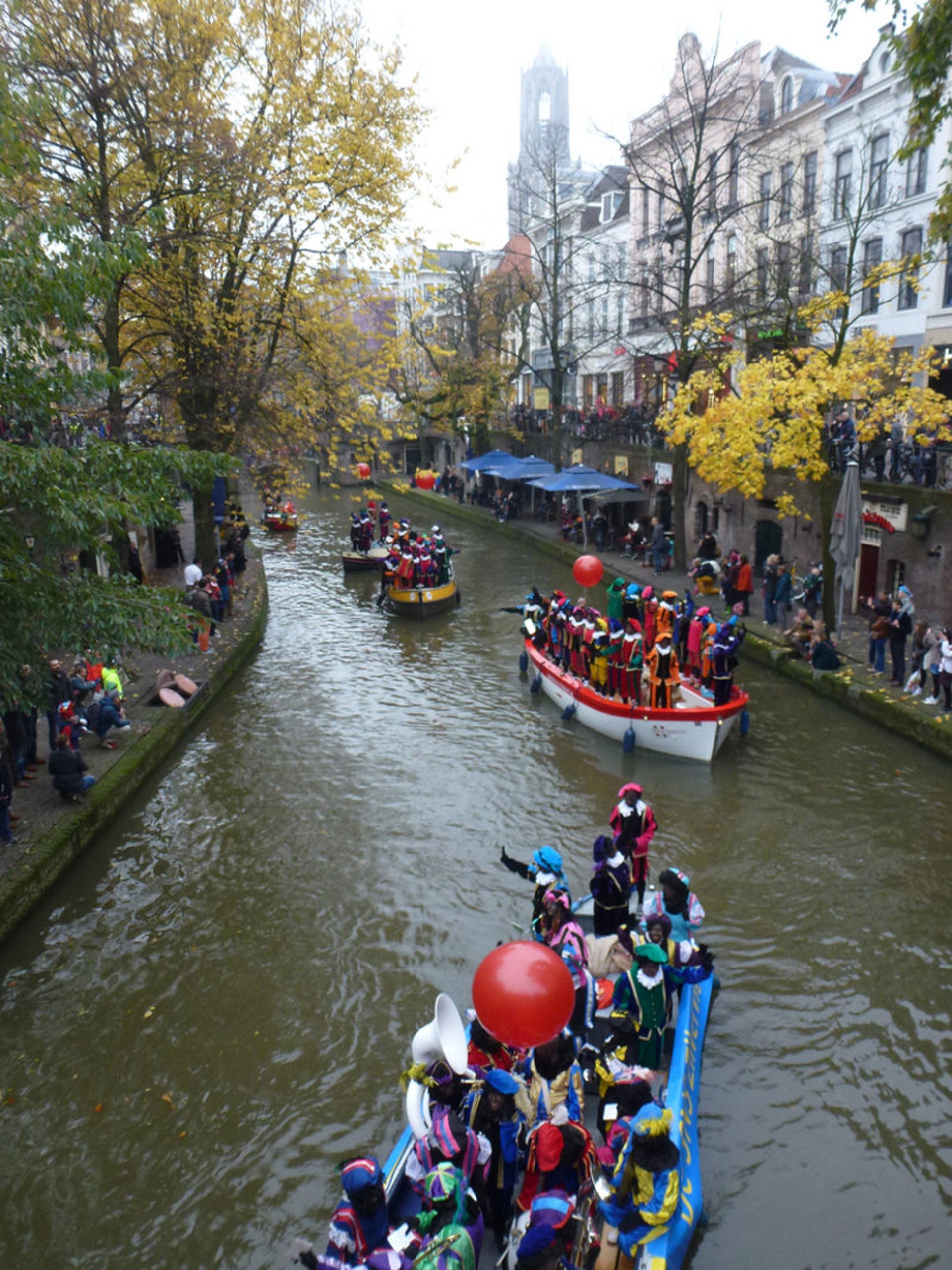 Sinterklaas Ankunft Parade in Amsterdam