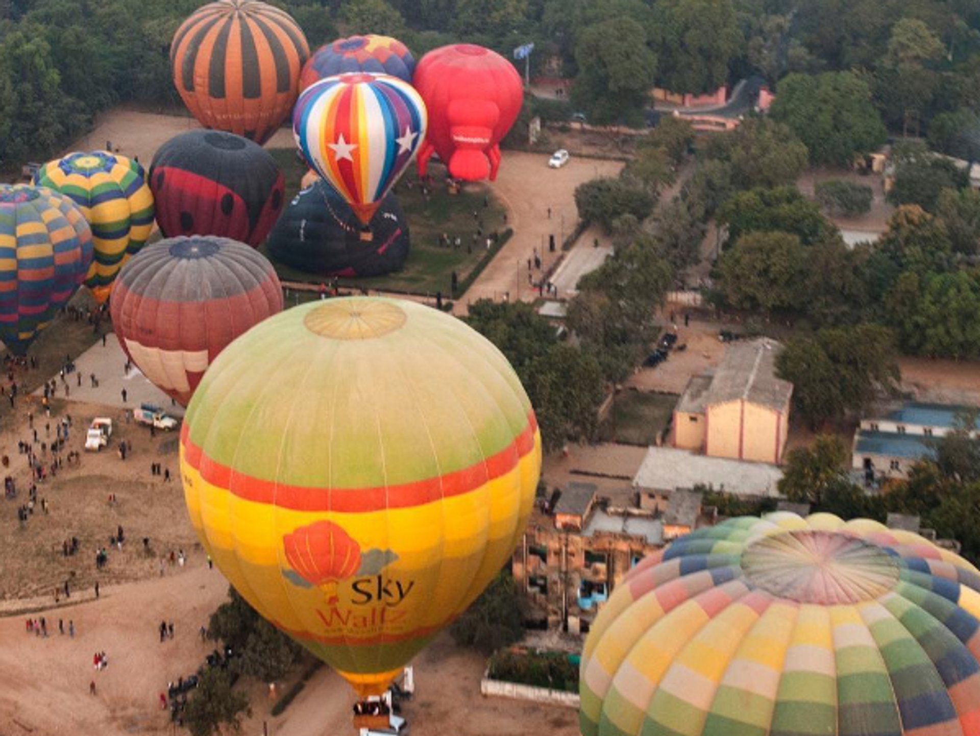 hot air balloon safari in india