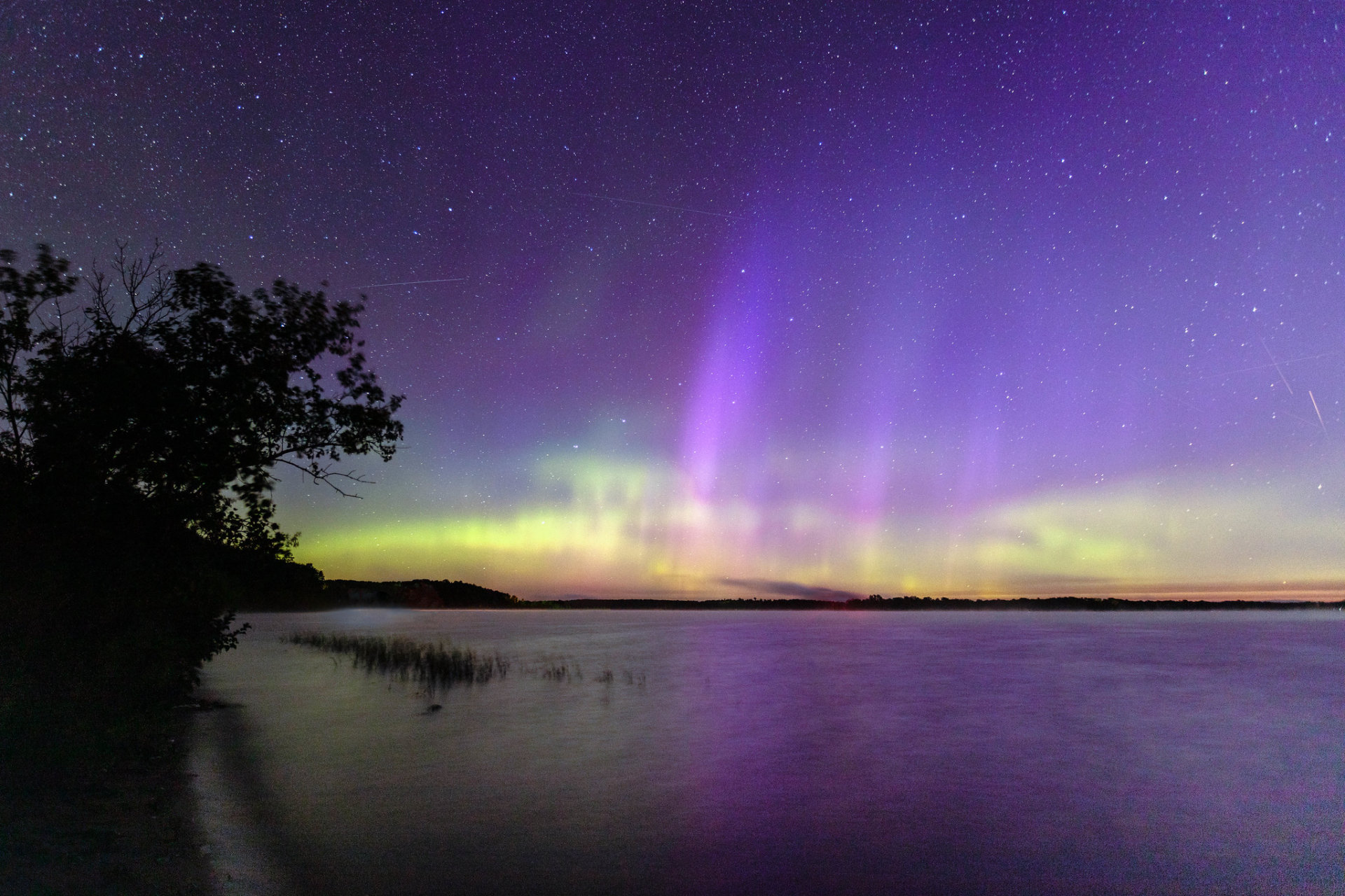 Northern Lights in Minnesota 20242025 Rove.me