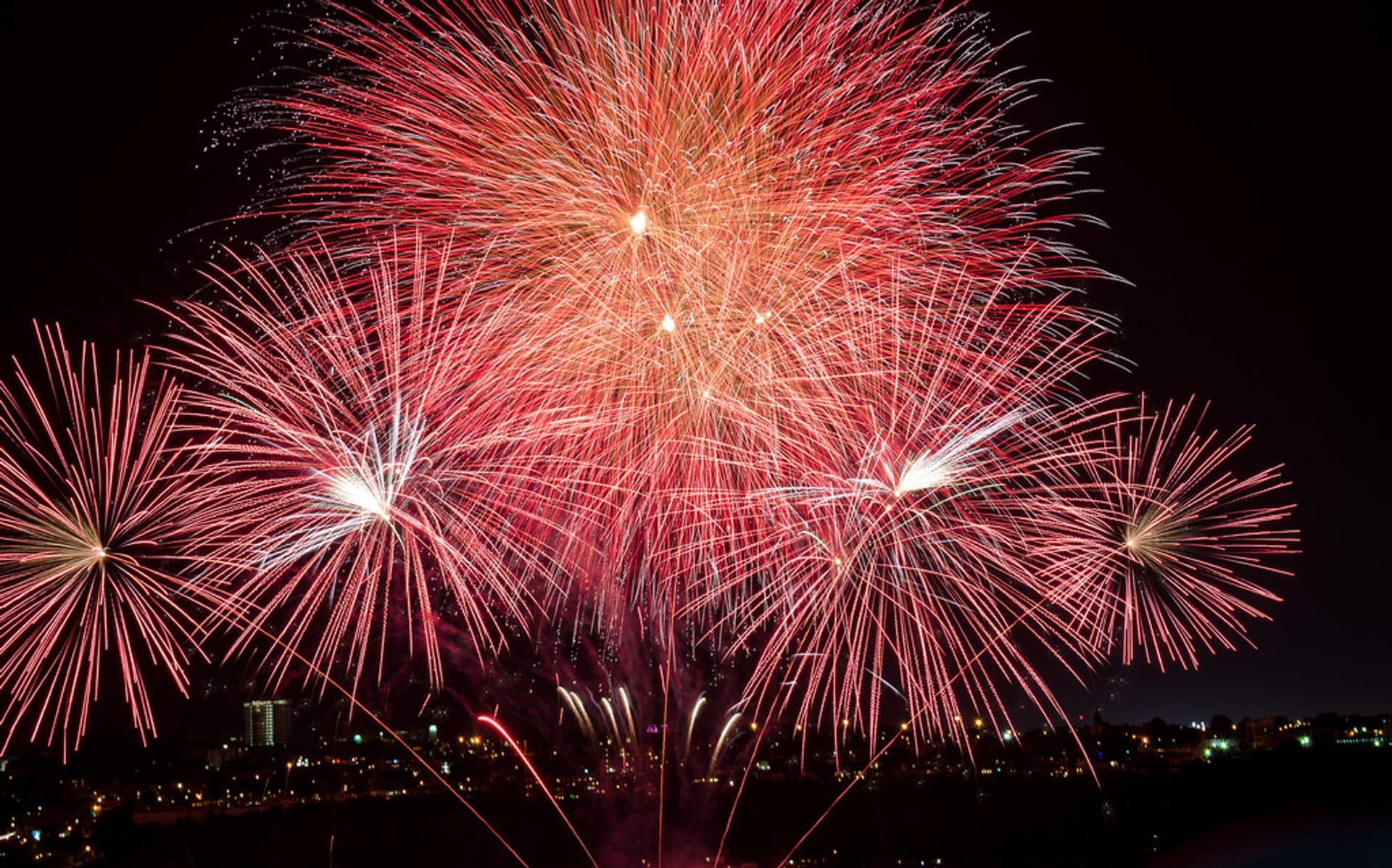 Les Grands Feux Loto-Québec (Fireworks Festival)