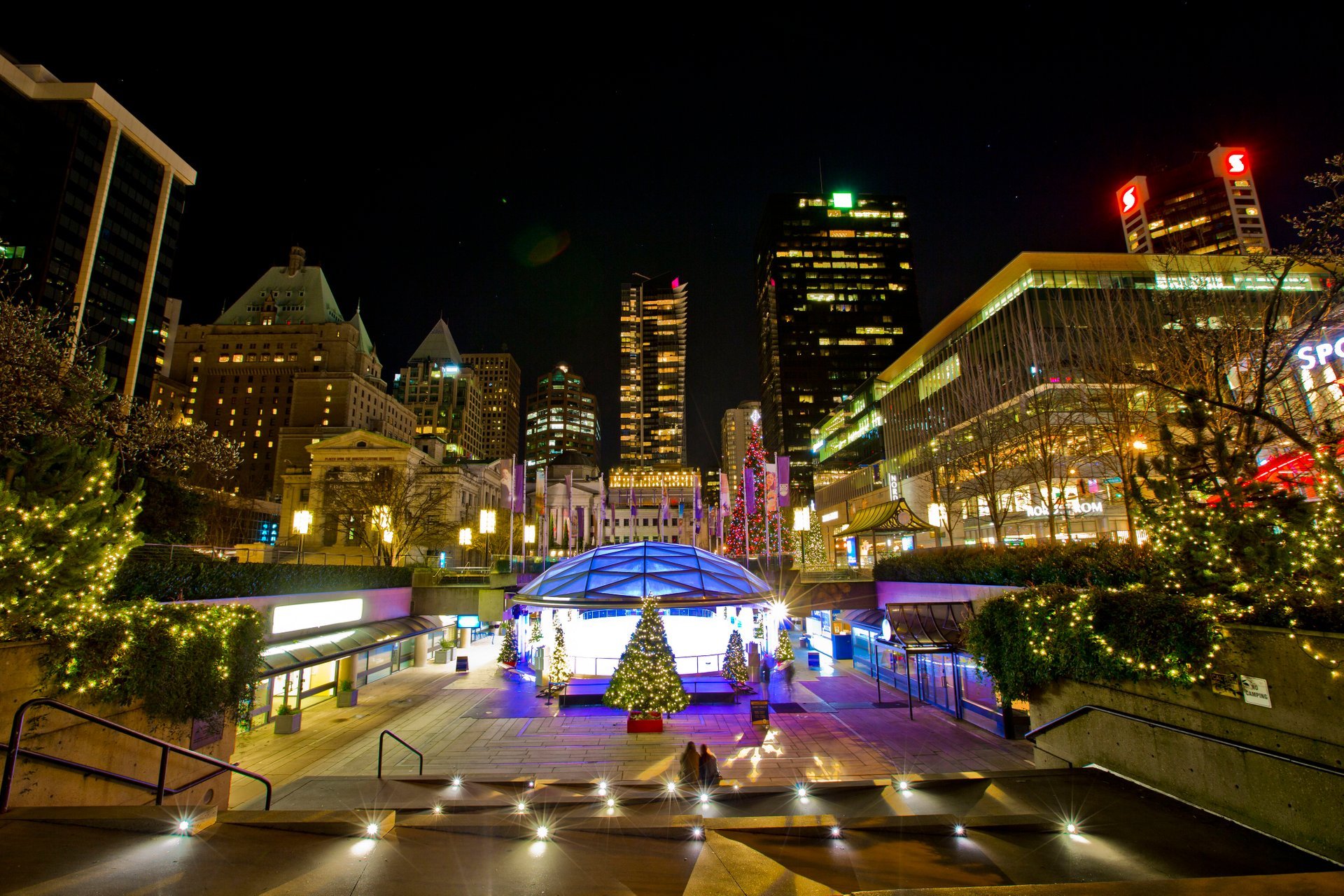 Christmas Lights 20242025 in Vancouver Rove.me