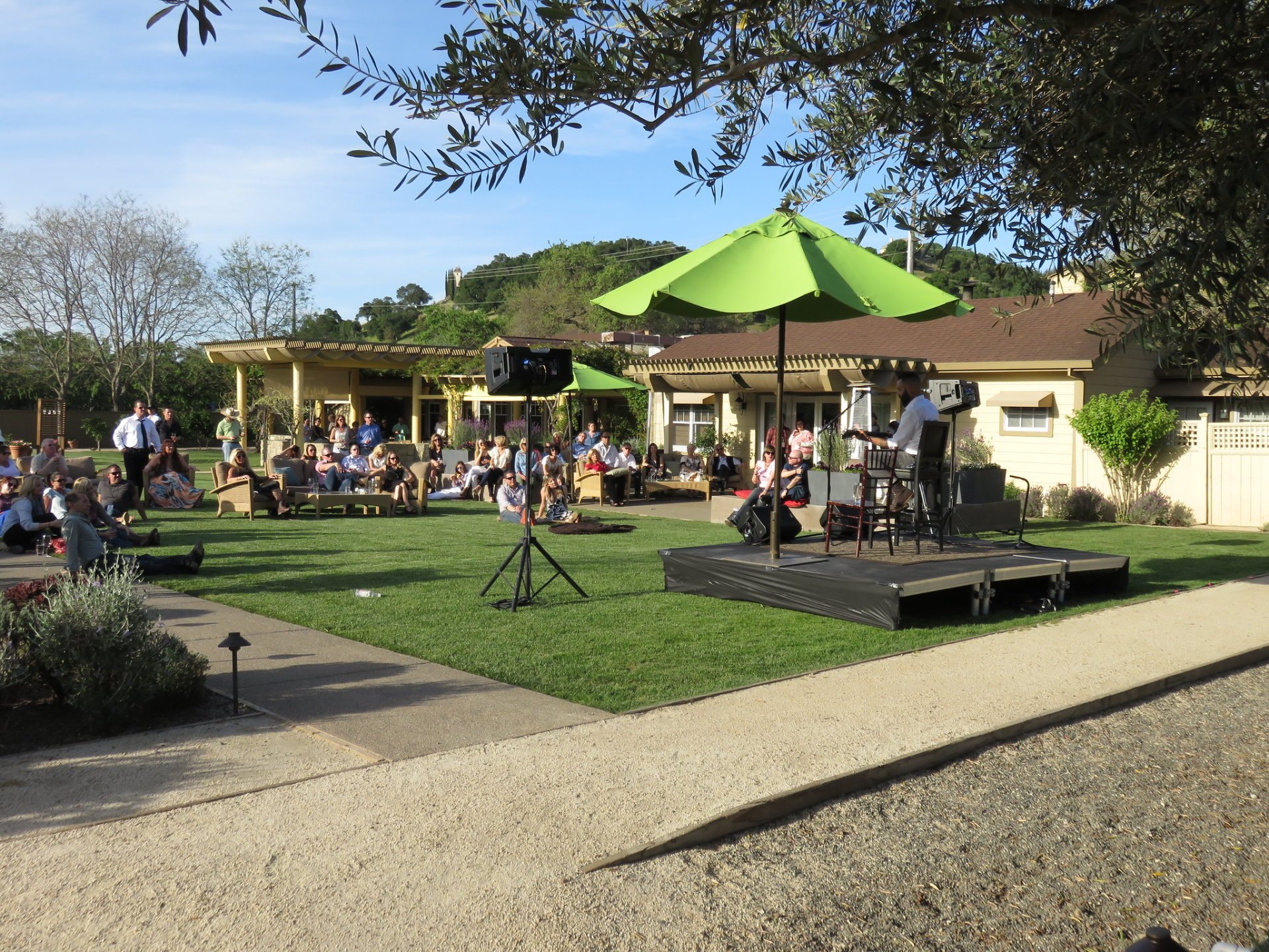 Yountville Live