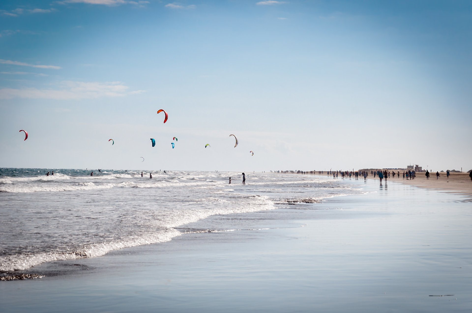Kitesurfing at Playa del Ingles in Gran Canaria