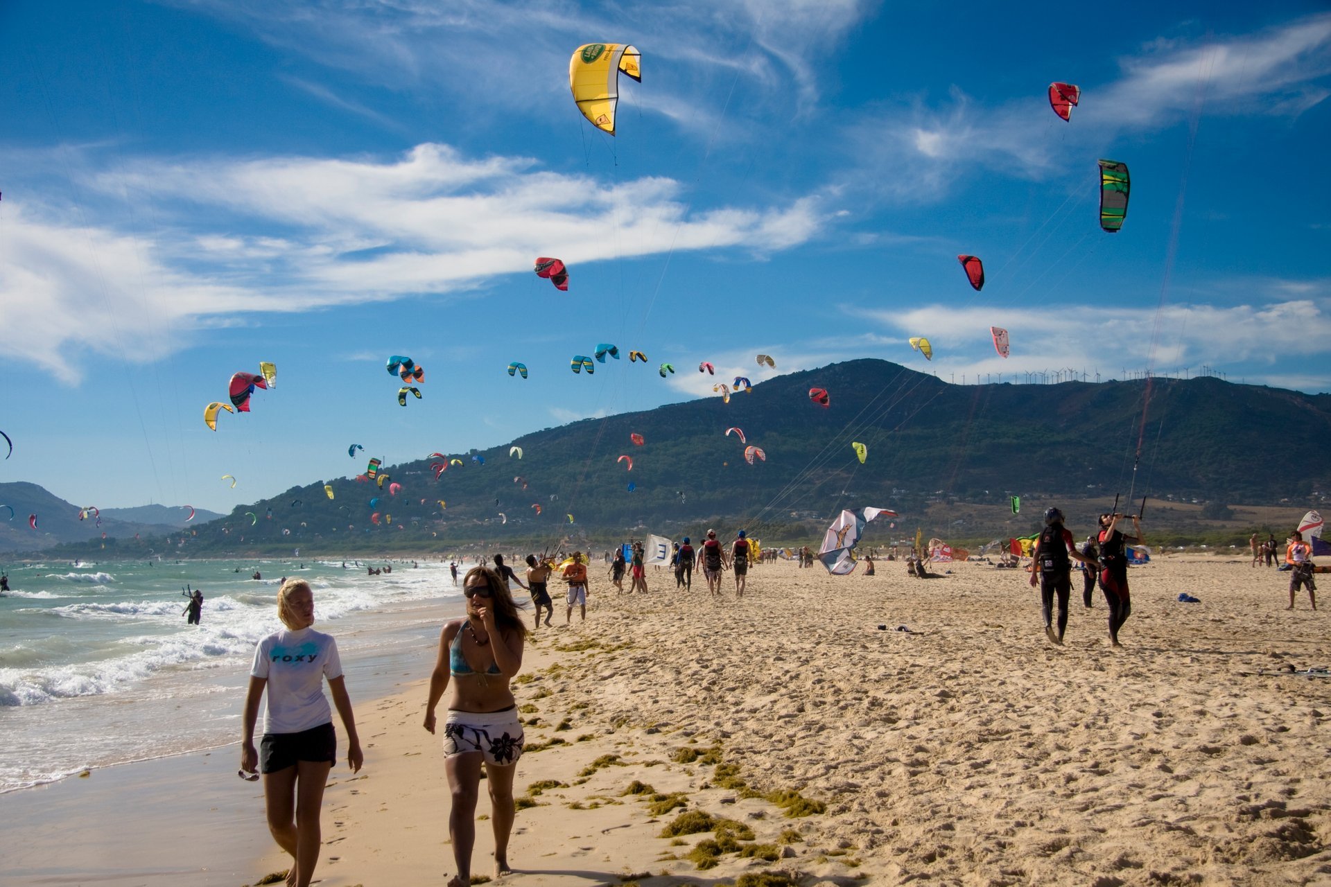 Kitesurfing & Windsurfing