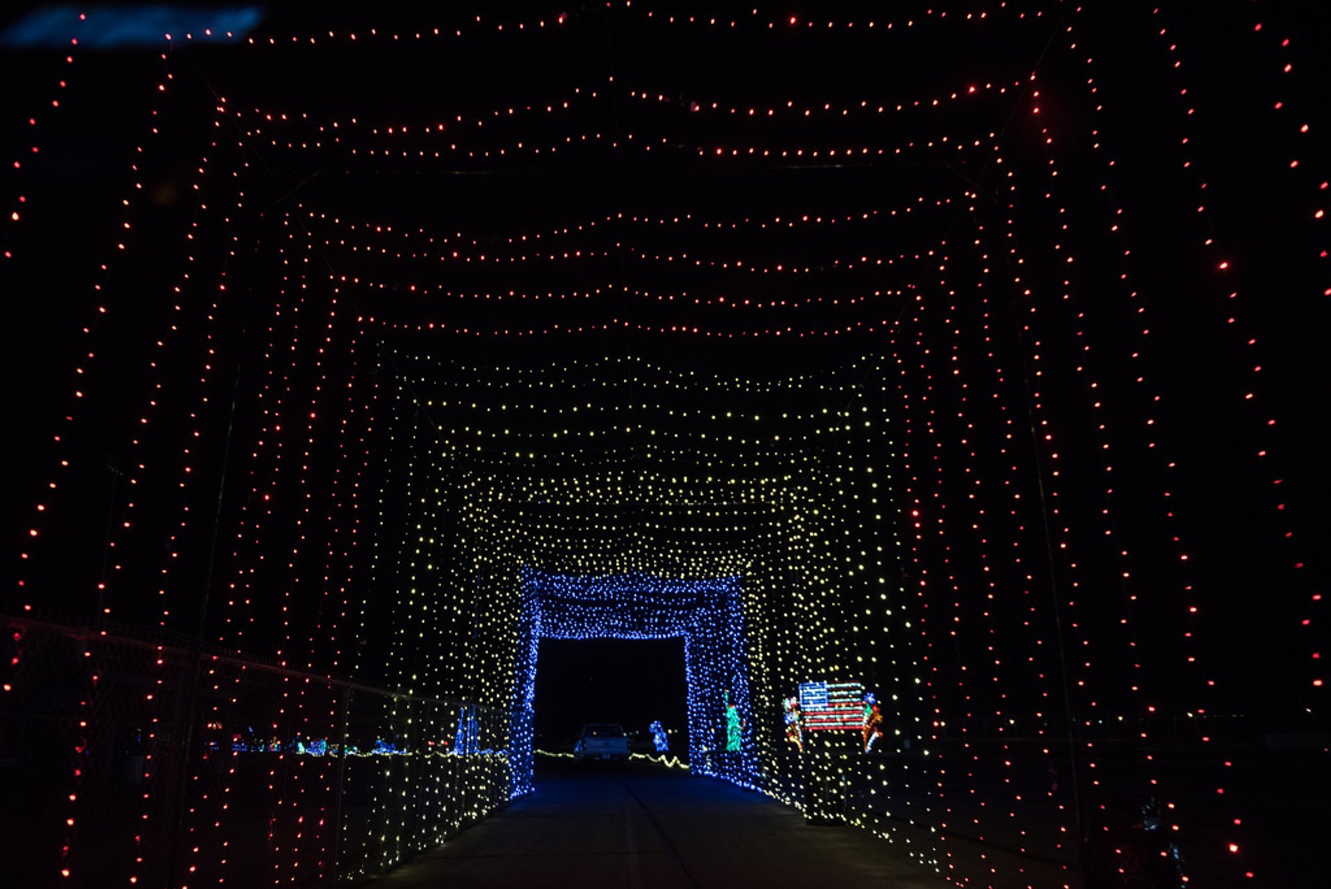 Drive Through Christmas Light Parks 20242025 in Texas Dates