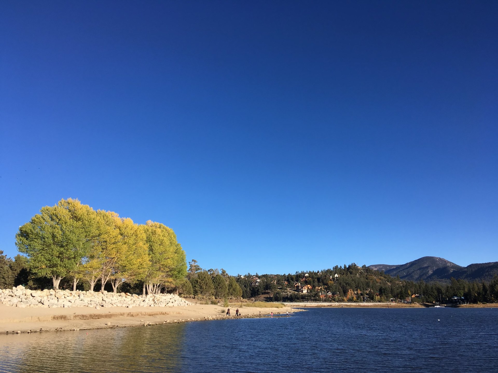 Couleurs d'automne du lac Big Bear