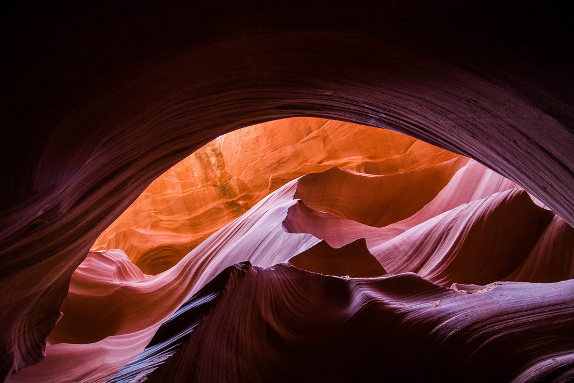 Stagione delli fasci di luce di Antelope Canyon