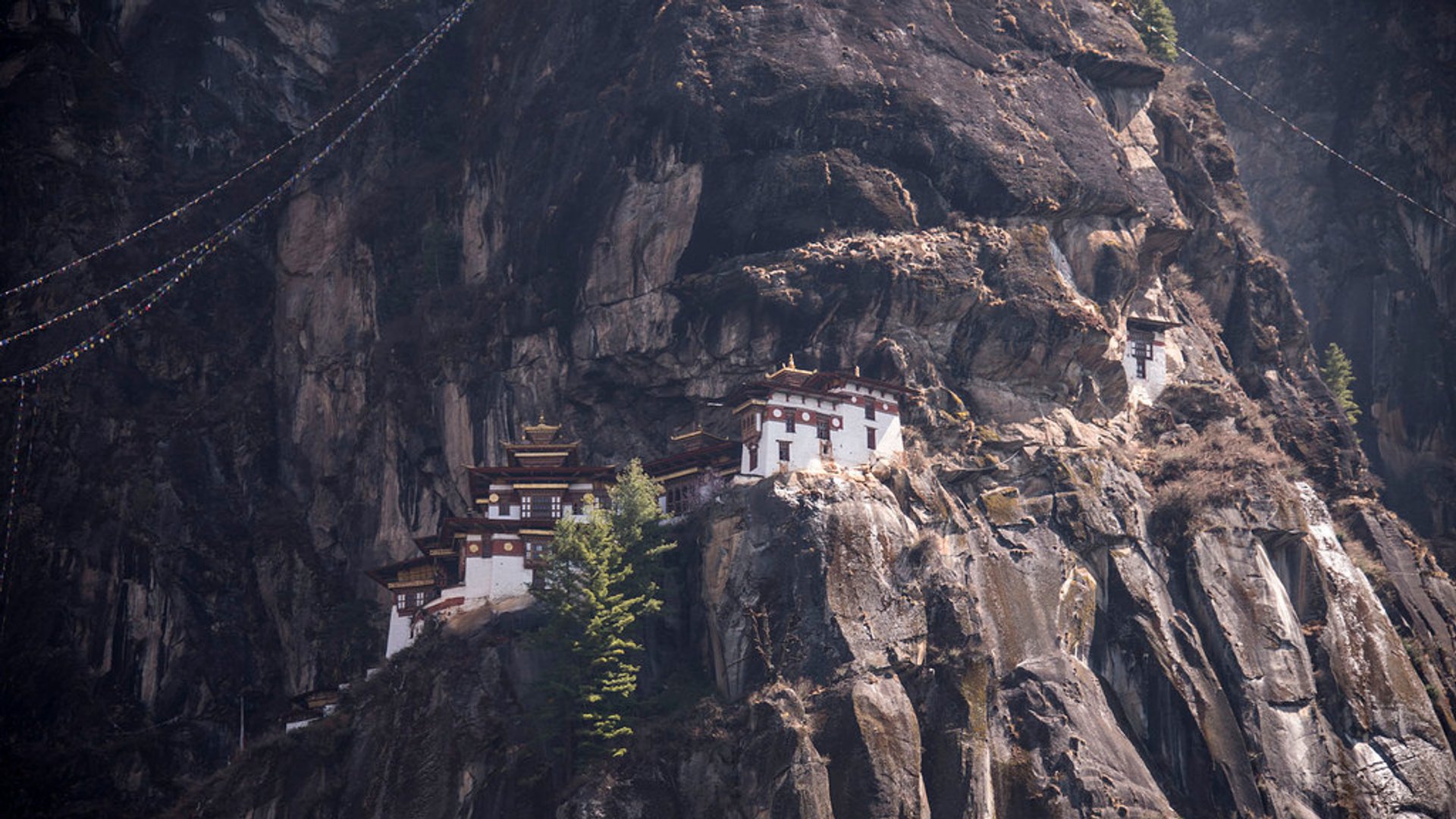 Nid de tigre (Paro Taktsang)