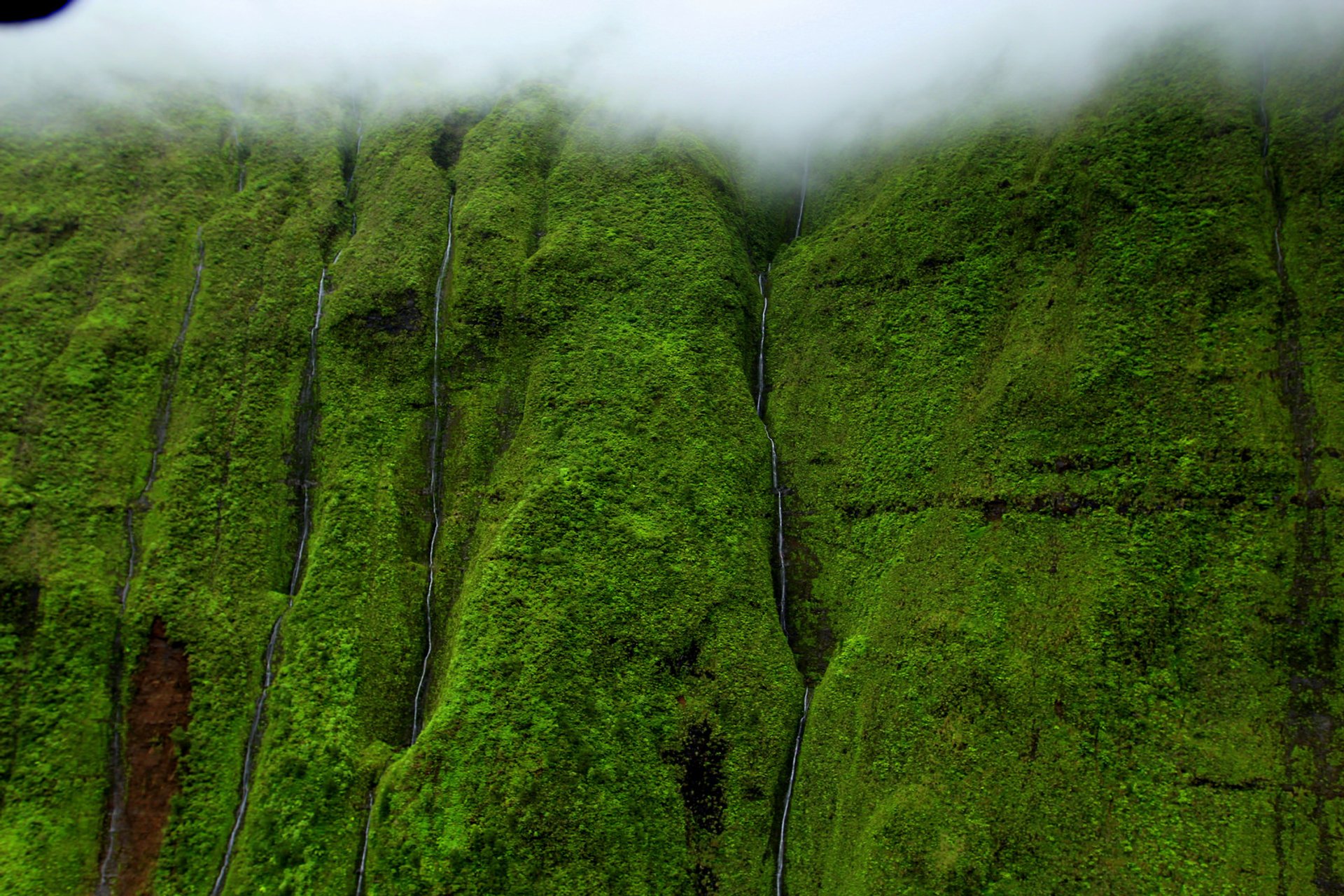 Weeping Wall or Blue Hole