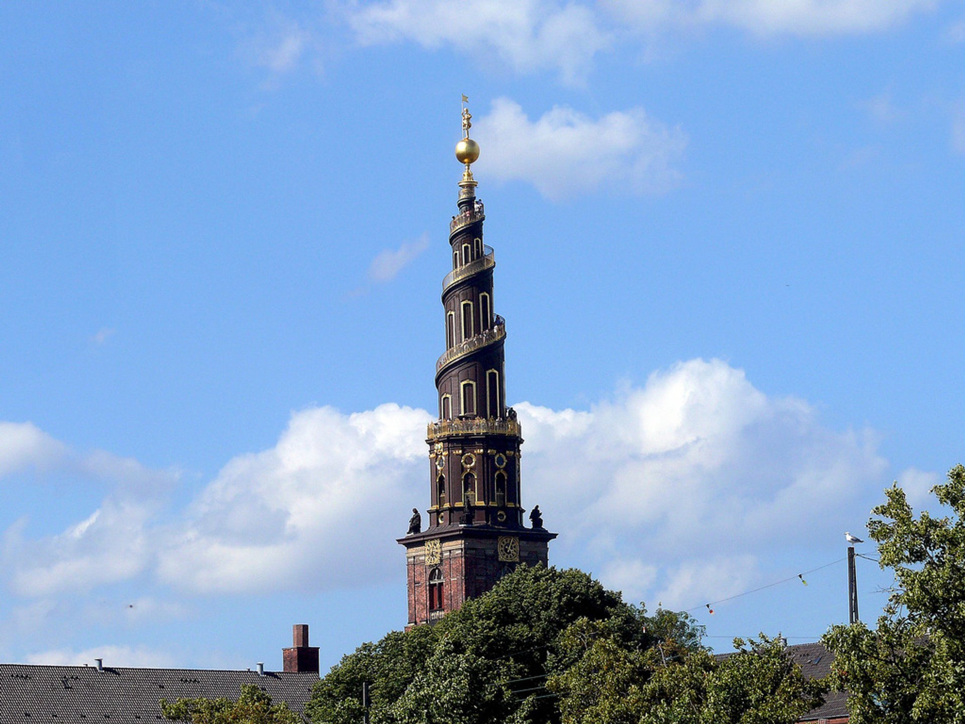 Der Turm der Kirche unseres Erlösers in Kopenhagen, 2023
