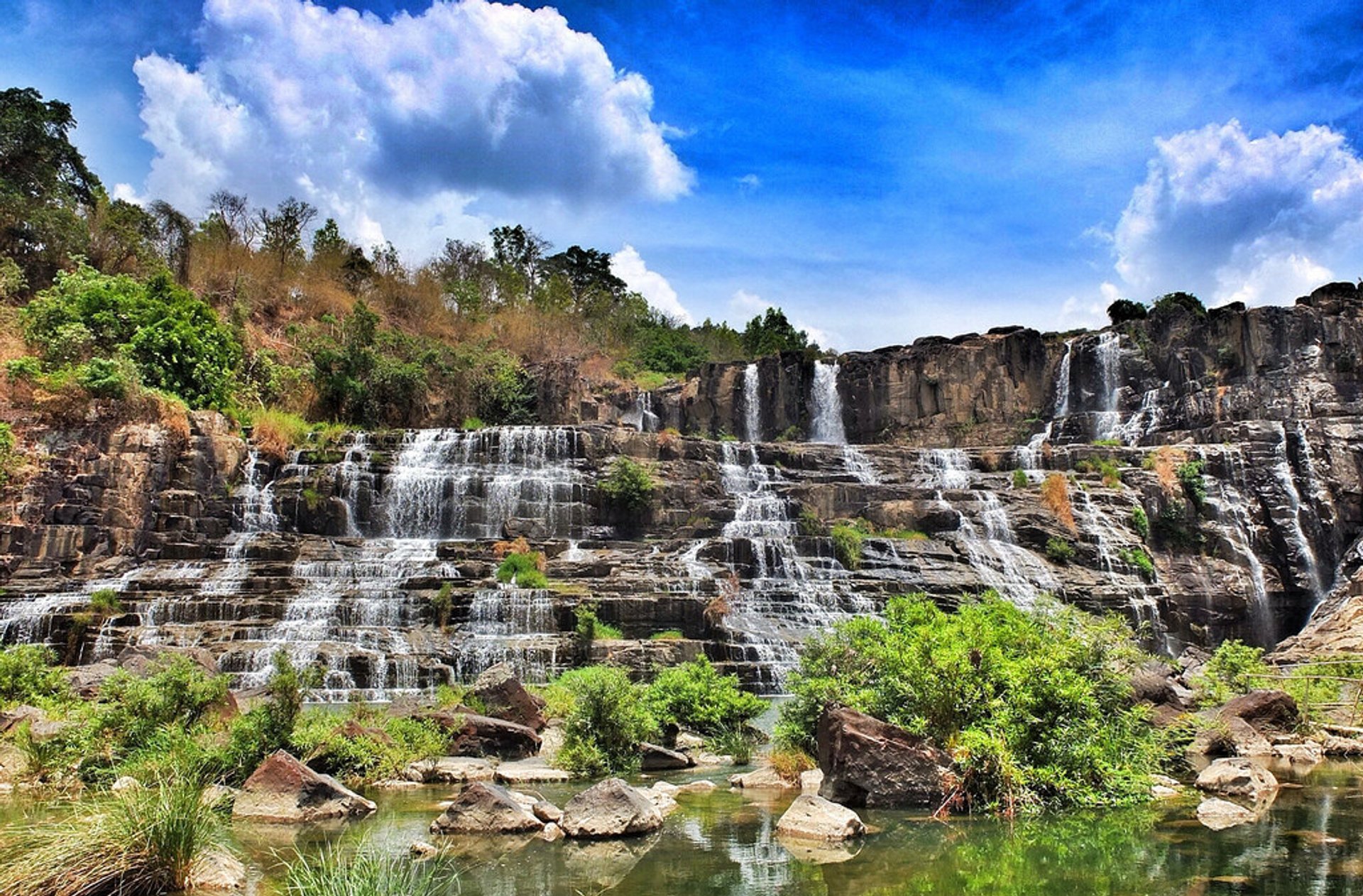 Impressionantes Cachoeiras Dalat