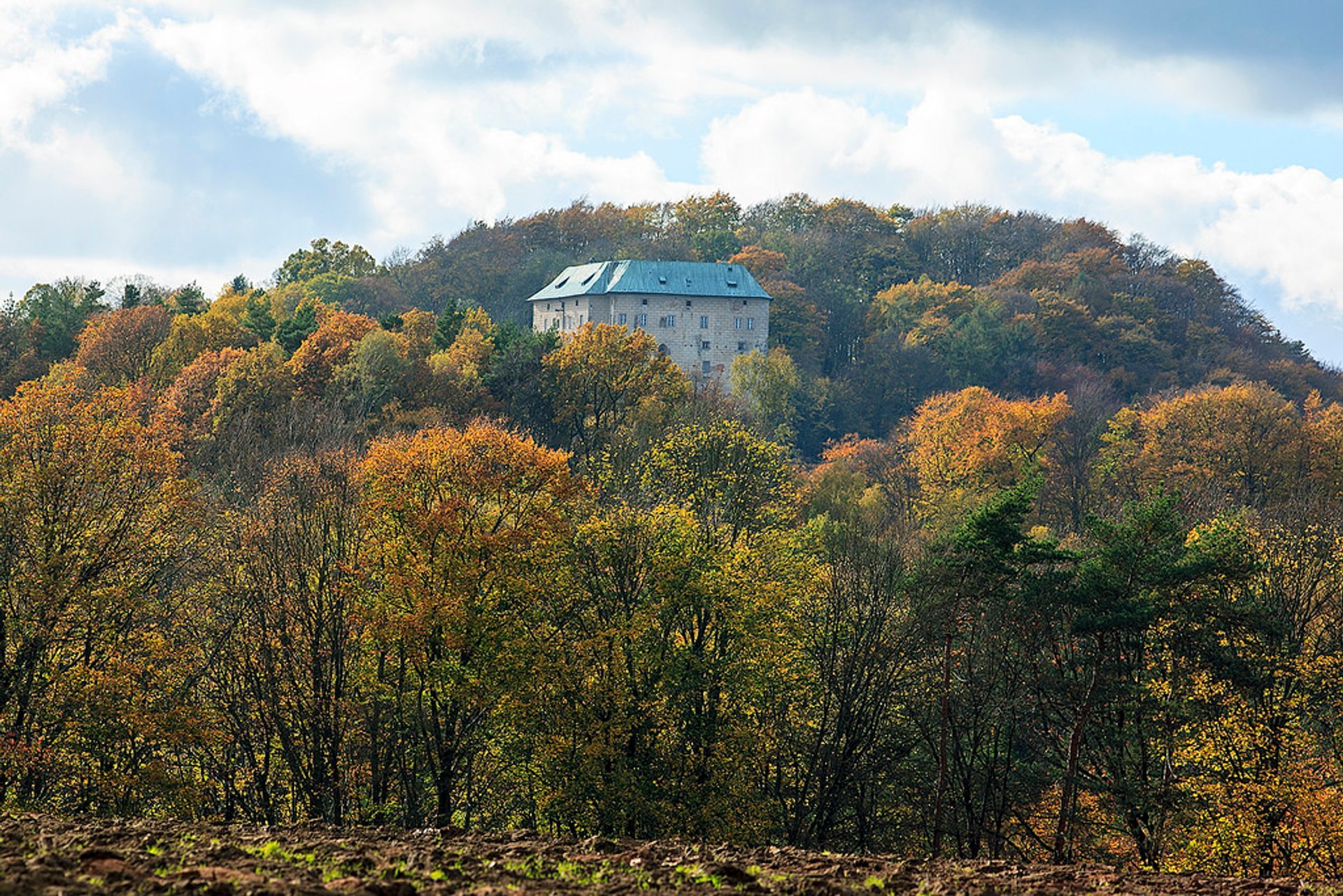 Burg Houska