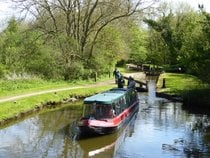 Boating along Chesterfield Canal