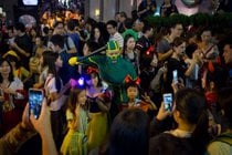 Halloween in Hongkong: Partys, Festivals & Disneyland