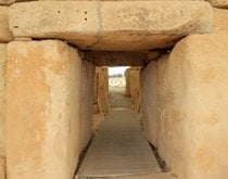 Solstizio estivo nei templi di Hagar Qim