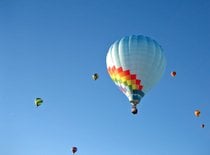 Sonnenuntergang Heißluftballon Fahrten