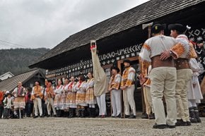 Carnaval de la Fašiangy dans le village de Čičmany