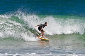 Surfen oder Wellenreiten