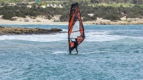 Kitesurfing and Windsurfing 