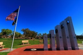 Solar-Spotlight im Anthem Veterans Memorial