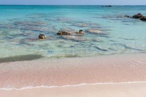 Praias de areia rosa