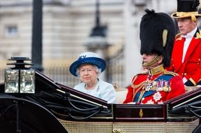 Trooping the Colour & El desfile Cumpleaños de la Reina