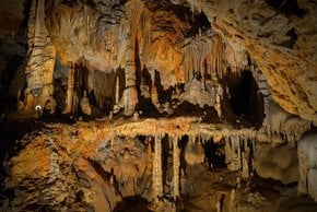 Navegação em Caverna Domica
