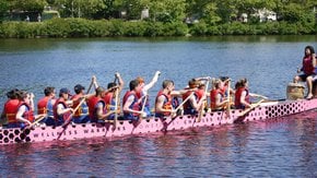 Das Boston Dragon Boat Festival