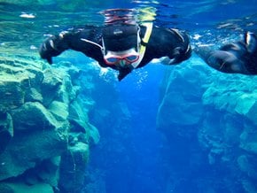 Snorkeling e mergulho no centro do Atlântico